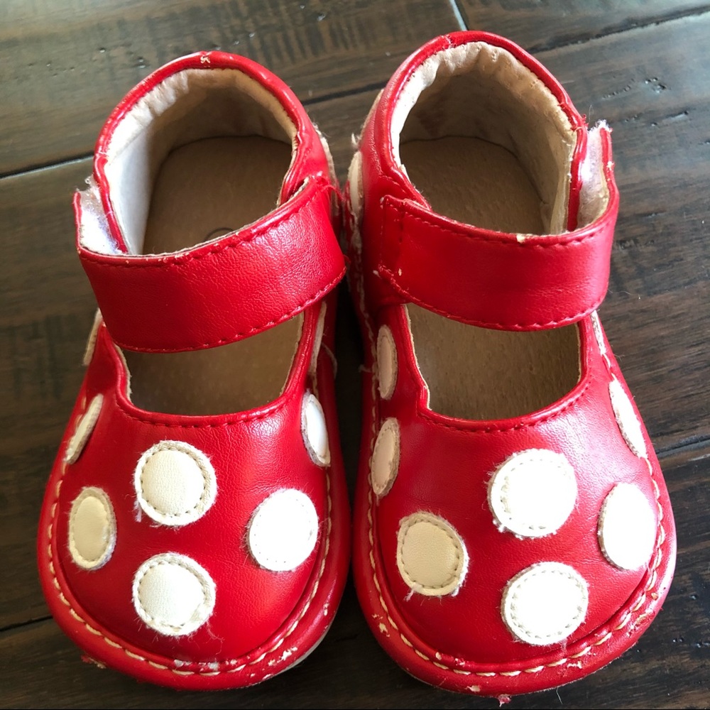 Puddle Jumper Mary Jane Squeaker Shoes